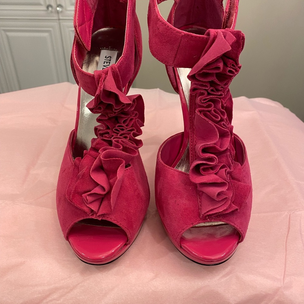 NWO Box Steve Madden Size 8 Suede Fuchsia Platform Shoes Heels Pumps Courts